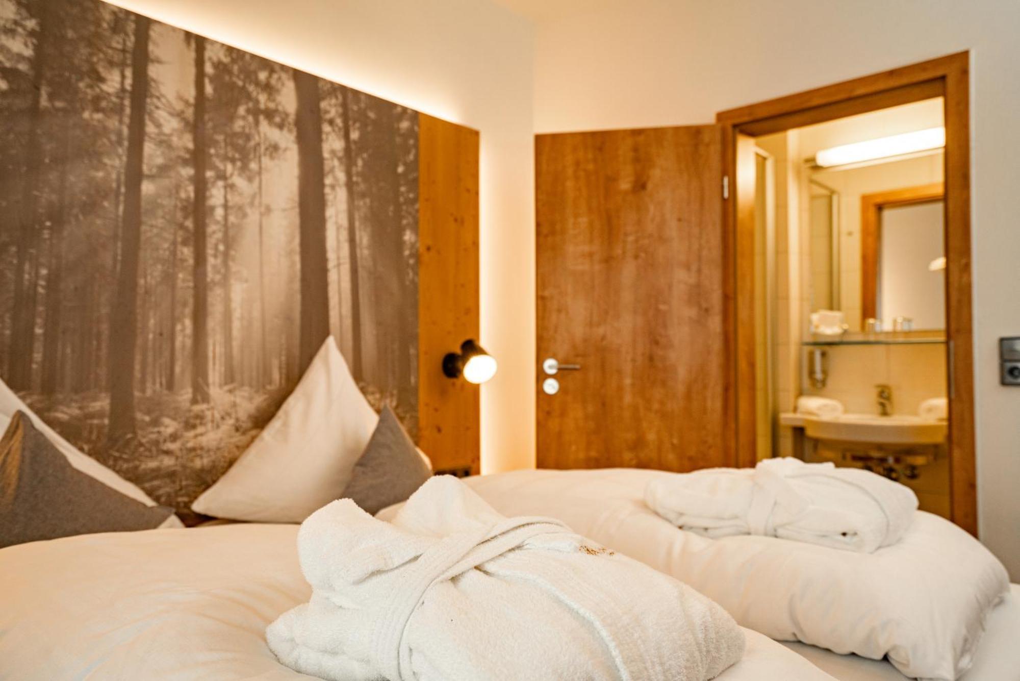 Moehringers Schwarzwald Hotel Bonndorf im Schwarzwald Buitenkant foto
